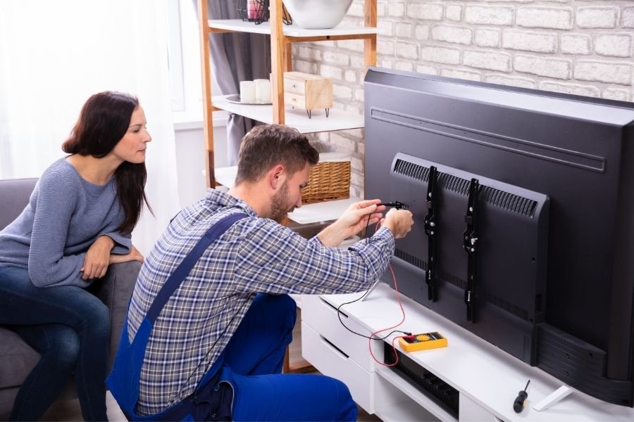 TV Repair Service Image